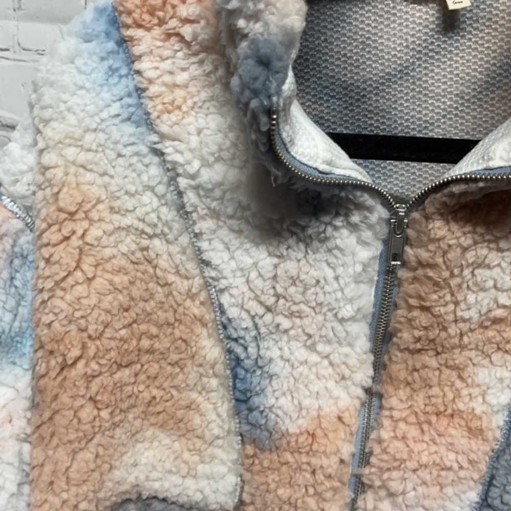 Cozy Multicolor Sherpa  Half ZipPullover - Picture 5 of 8
